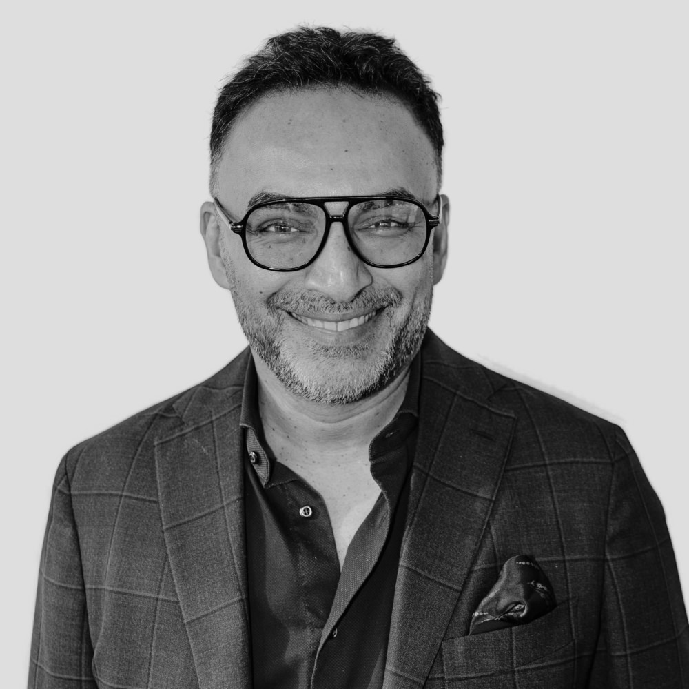 Dr. Anoob Pakkar-hull